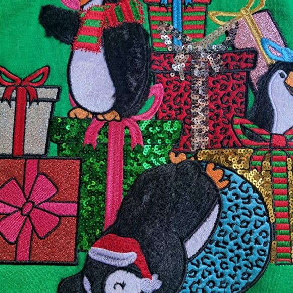 Fun adult women L 10-12 penguin Christmas party sweater sequins appliques NEW - Picture 4 of 4